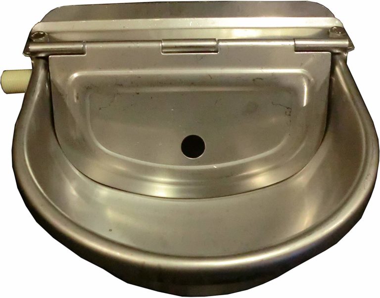 The Best Water Troughs for Horses — TheFifty9